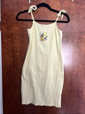 Looney‎ Tunes Yellow Tie-Strap Tank Dress with Tweety Graphic size M